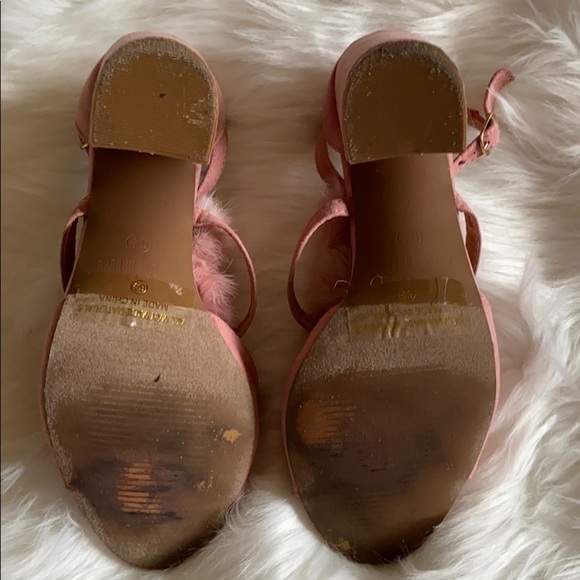 NATURE Breeze Eranda Pom Pom Block Heels Sandals - Picture 7 of 8